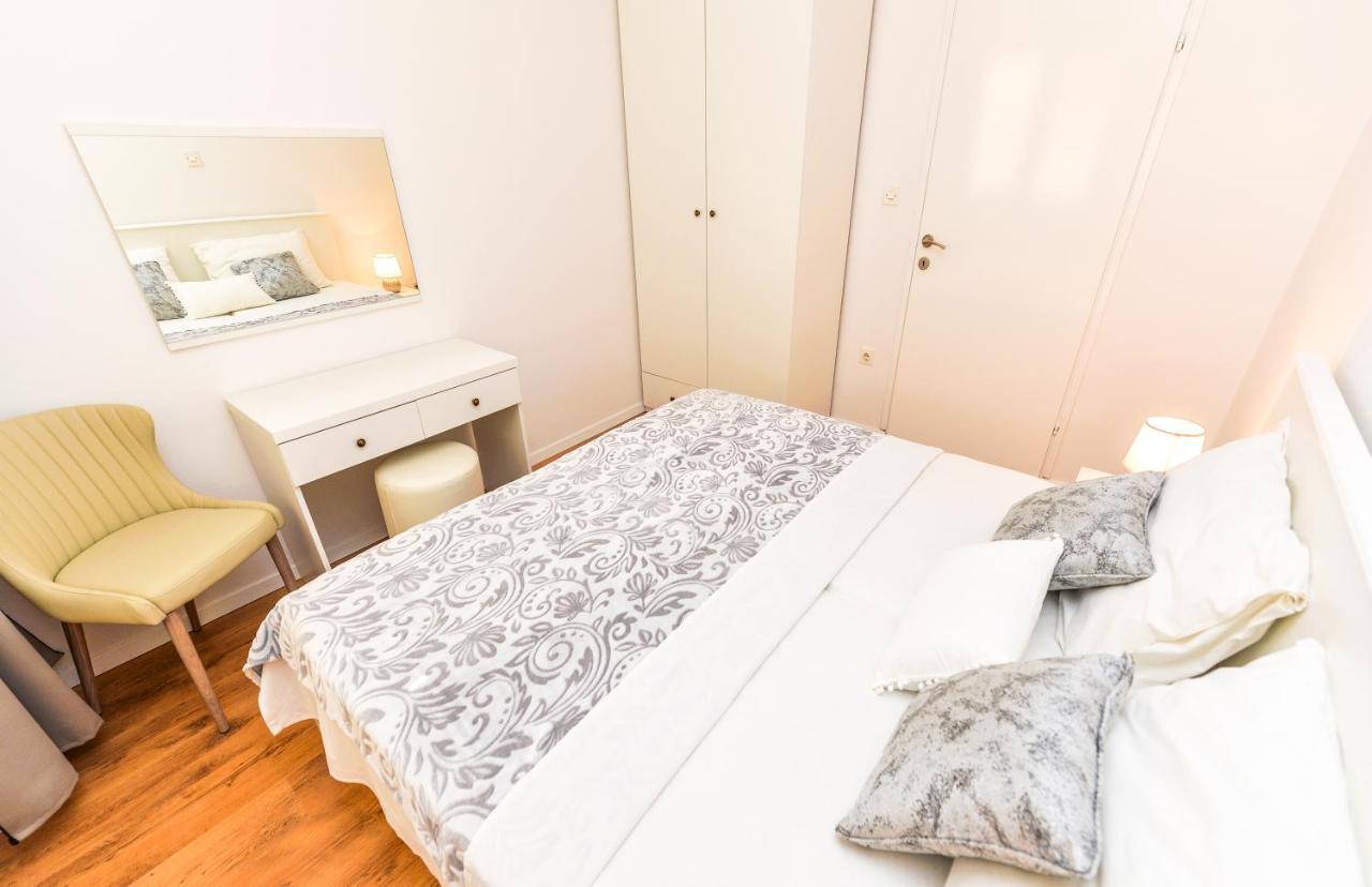 Apartments Ankica Новаля Екстериор снимка